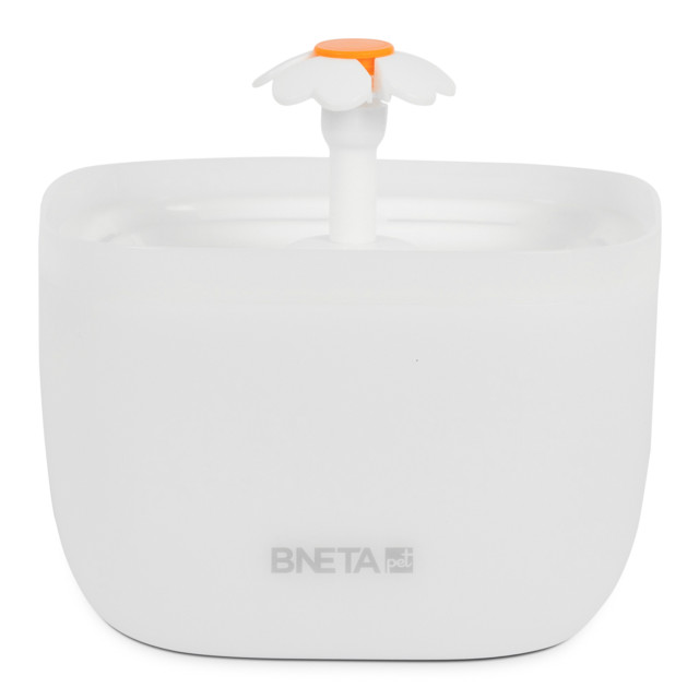 Bneta W7 Automated Pet Water Fountain, 2L angle