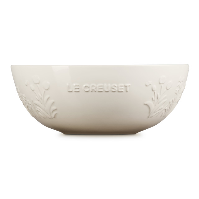 Le Creuset Jardin Relief Stoneware Serving Bowl, 3.6L - Meringue angle