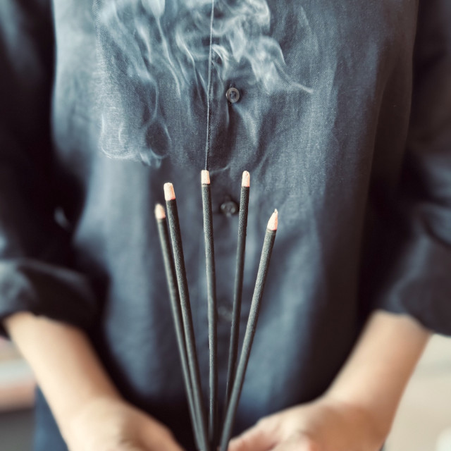 WICK Hinoki & White Rosemary Incense, 15-Piece angle