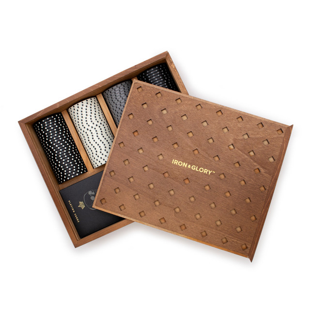 Suck UK Iron & Glory Premium Poker Set