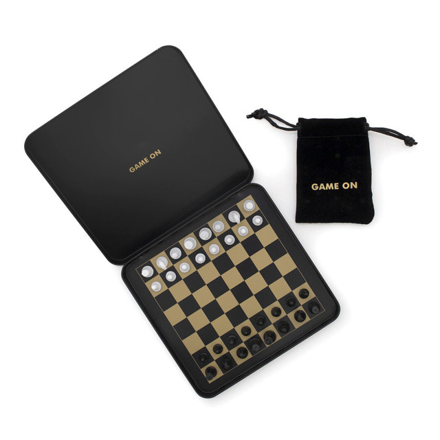 Suck UK Iron & Glory Magnetic Travel Chess Set