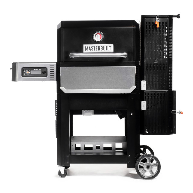 Masterbuilt Gravity Series 800 Digital Charcoal Grill & Smoker angle