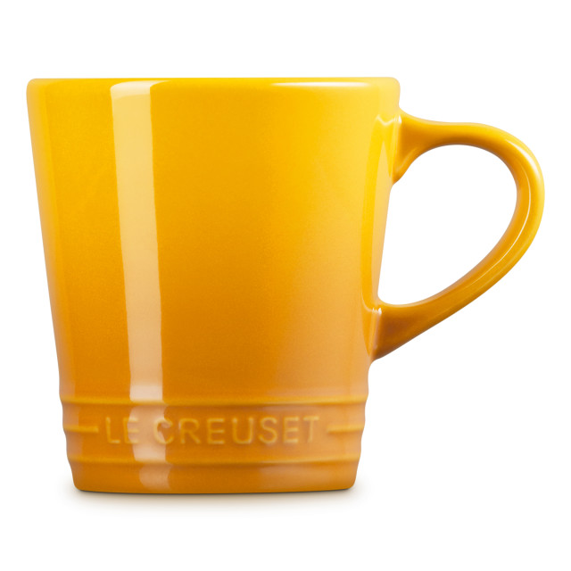 Le Creuset Stoneware V Mug, 180ml - Nectar angle