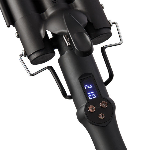 Moyoko Triple Barrel Ceramic Beach Hair Waver detail