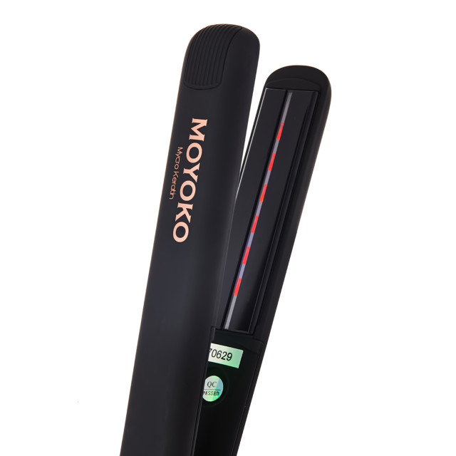 Moyoko Classic Ceramic Hair Straightener detail