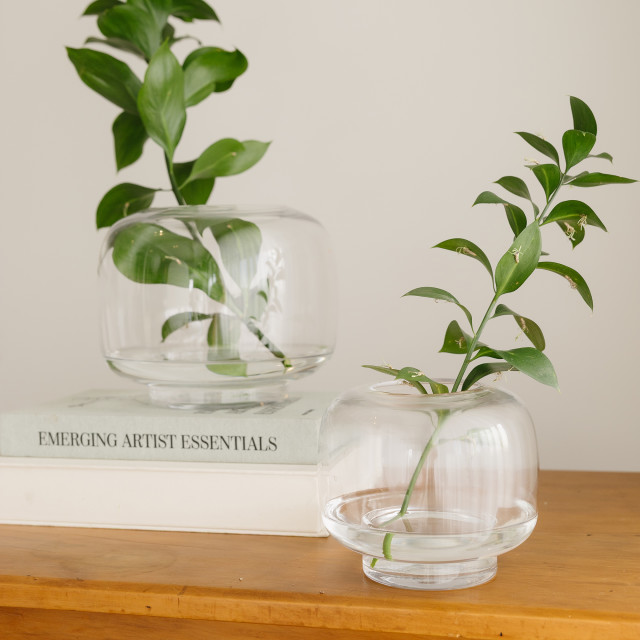 Thread Office Clear Belly Vase