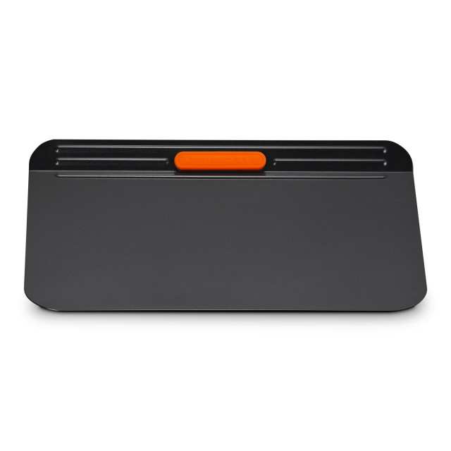 Le Creuset Non-Stick Mini Bakeware Set, 4-Piece detail