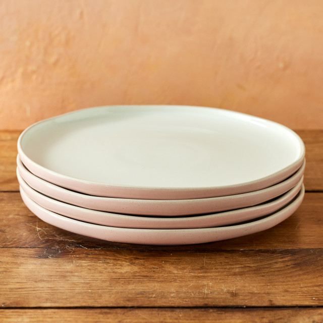 Jamie Oliver Big Love Stoneware Perfect Plates, Set of 4 on the table
