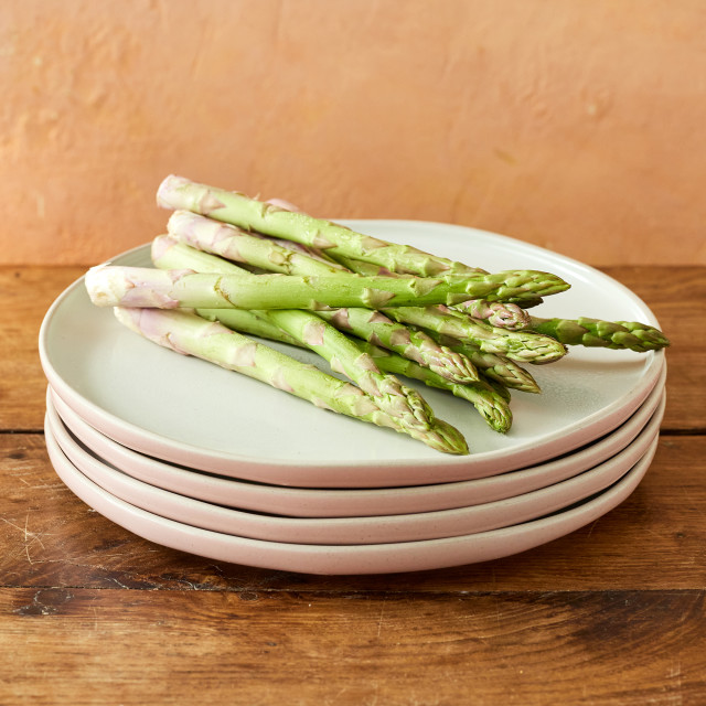 Jamie Oliver Big Love Stoneware Perfect Plates, Set of 4 on the table