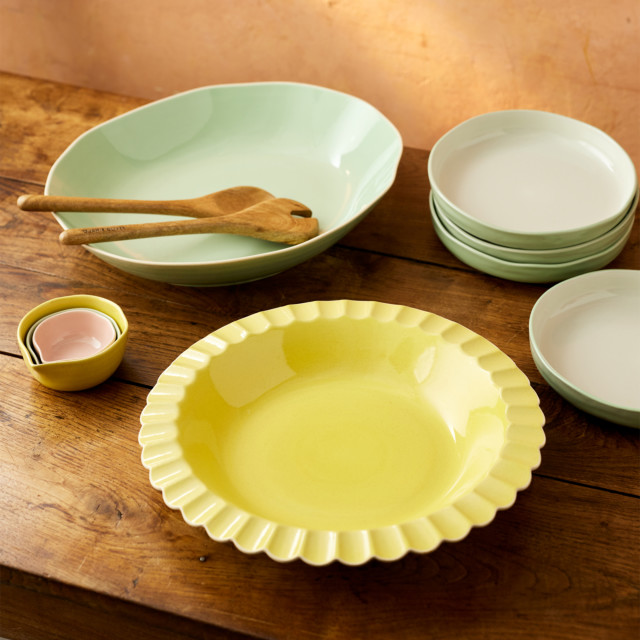 Jamie Oliver Big Love Stoneware Super Server, 34cm on the table