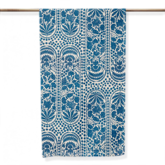 Cara Saven 4 Decor Blue Yonder Table Runner - 6-8 Seater