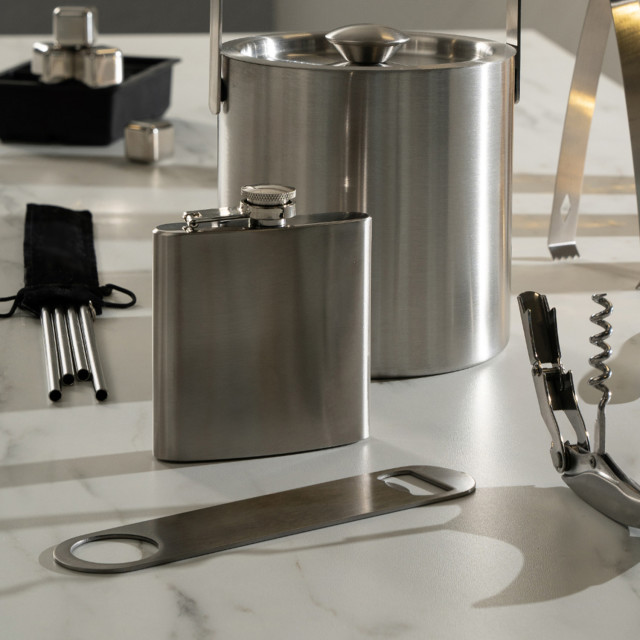 Dalton & Turner Stainless Steel Bar Blade on the table