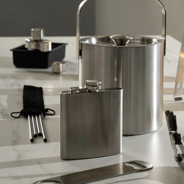 Dalton & Turner Stainless Steel Straws, Set of 4 on the table