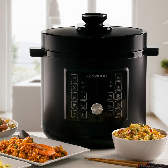 Kenwood 16-in-1 Multi Smart Cooker, 8L with food
