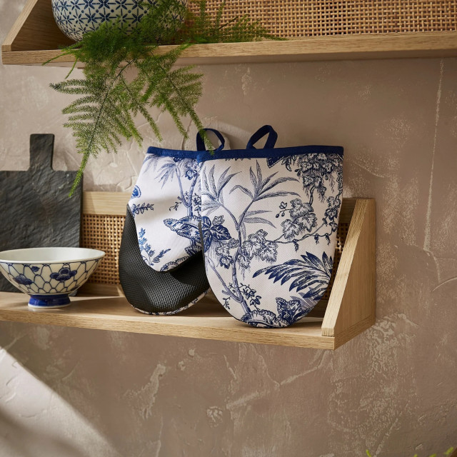 Ulster Weavers Willow Toile Microwave Mitts, Set of 2 on a shelf