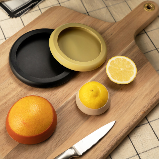 &Again Silicone Jar & Food Covers, Set of 4 on fruits