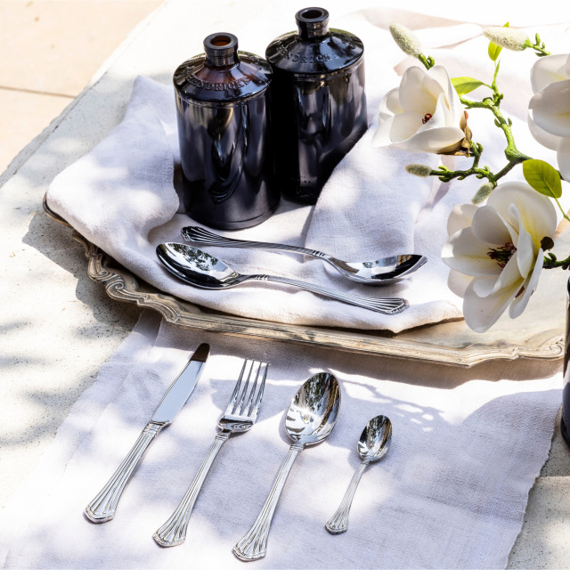 Jenna Clifford La Fleur Salad Servers, Set of 2 on the table