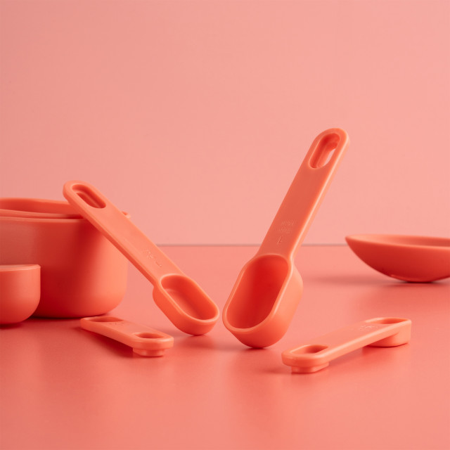 Fusion Twist Measuring Spoons, Set of 4 - Coral 