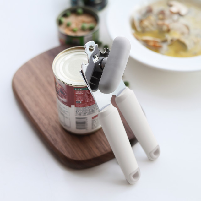 Kitchen Inspire Can Opener with a can