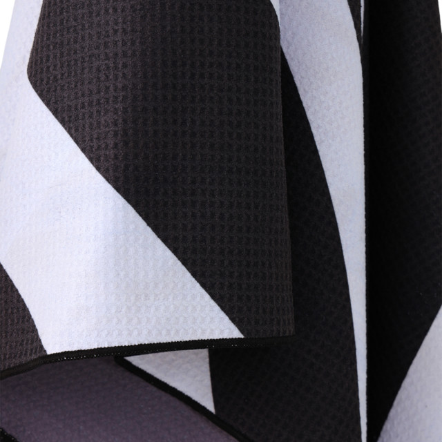 Saltii Neutral Animal Beach Towel, 80cm x 160cm detail
