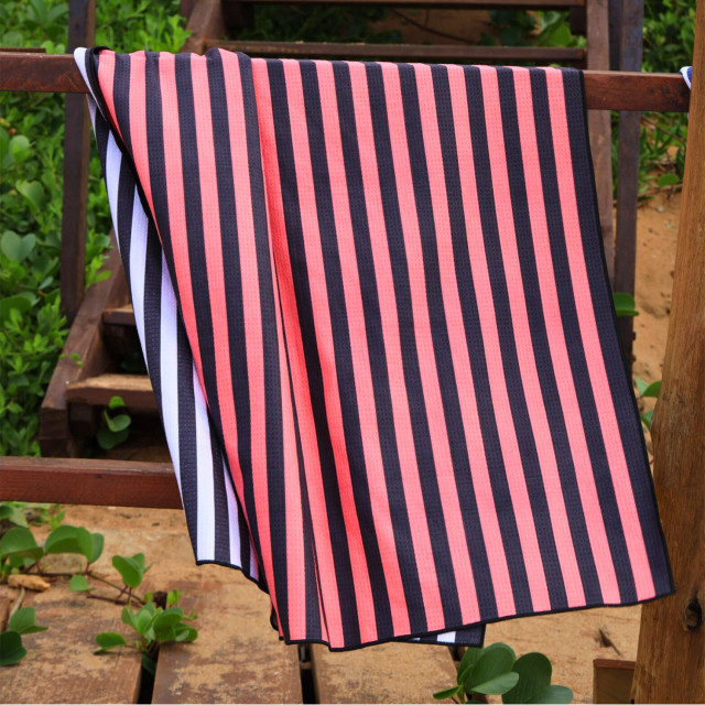 Saltii Blouberg Summer Waffle Beach Towel, 80cm x 160cm