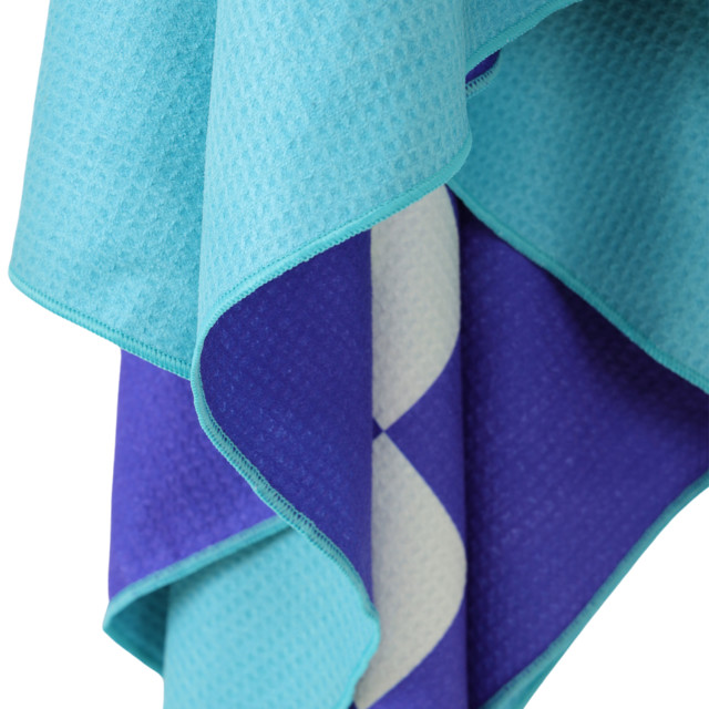 Saltii Robberg Summer Waffle Beach Towel, 80cm x 160cm detail
