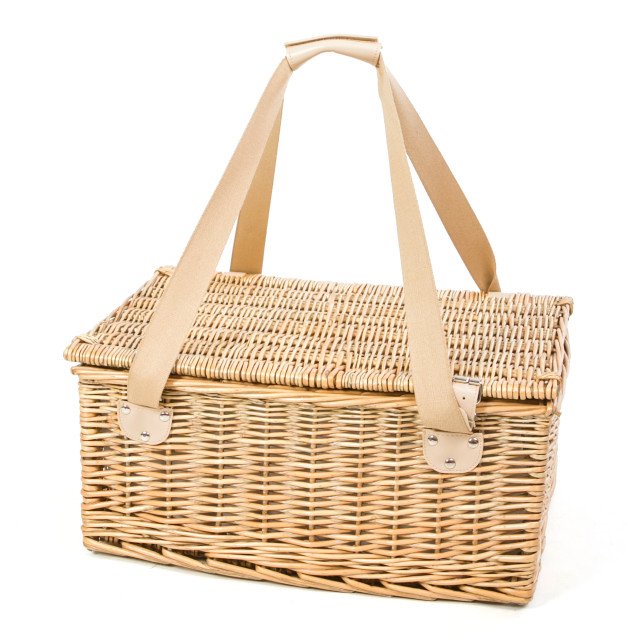 Gift Baskets Sahara 6-Person Picnic Basket angle