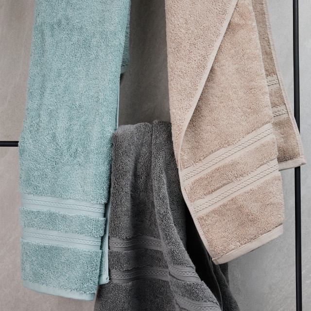 Nortex Royal Plush Bath Sheet, 710gsm close up