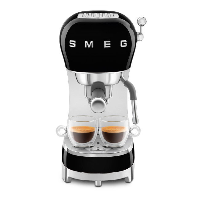 Smeg Retro Manual Espresso Coffee Machine - Glossy Black angle