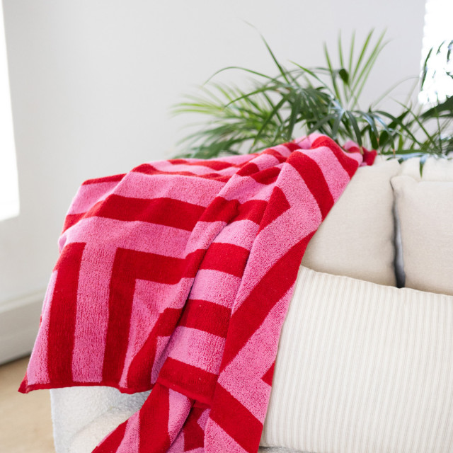 Towel Shack Saunders Towel, 85cm x 155cm
