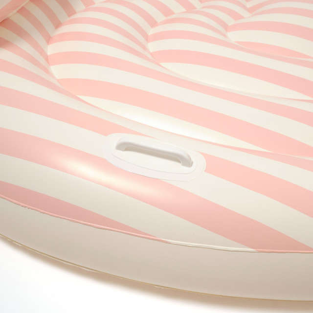 Sunnylife Twin Heart Lie-On Float - Stole My Heart Pink Stripe detail