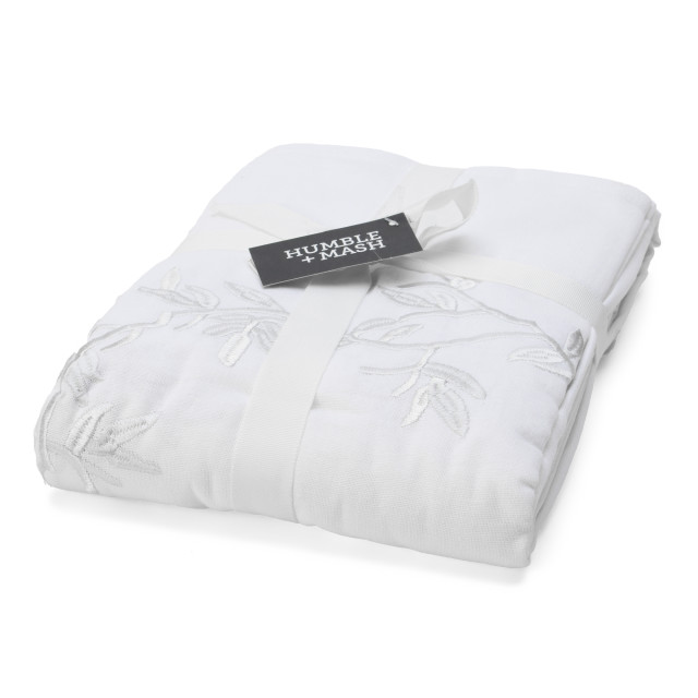 Humble & Mash Harvest Lace Silver Tablecloth - 10 Seater