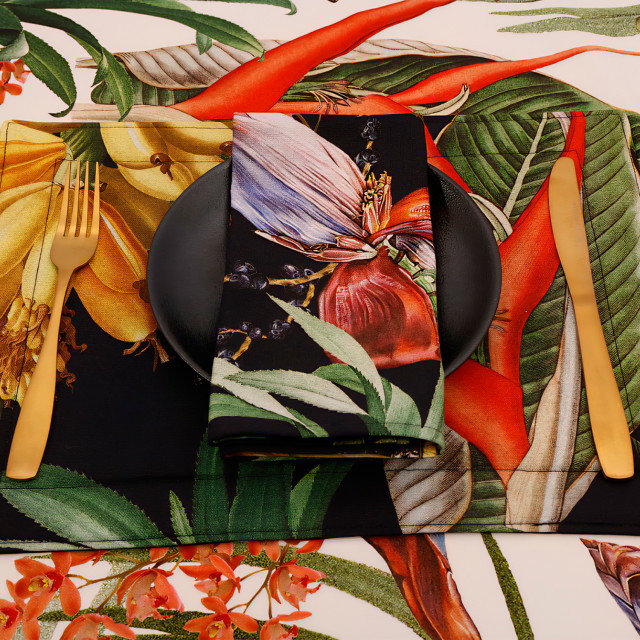 DSA Botanica Tropicana Napkins, Set of 6 - Black on the table