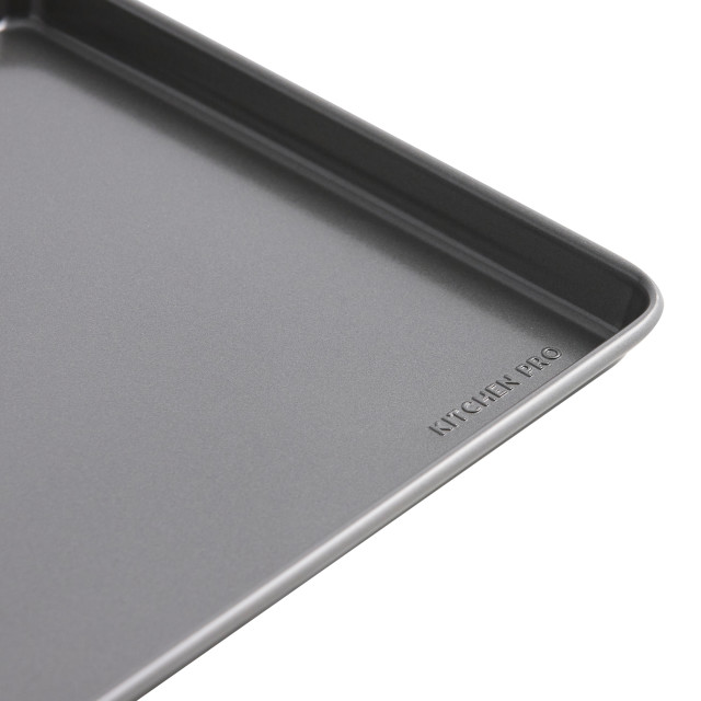 Kitchen Pro Bakewell Baking Tray - 34cm x 24cm detail