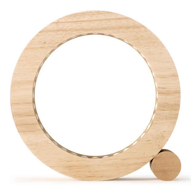 Umbra Ferris Ring Holder - Natural angle