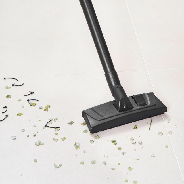 Karcher DVac 1800 Dry Vacuum Cleaner detail