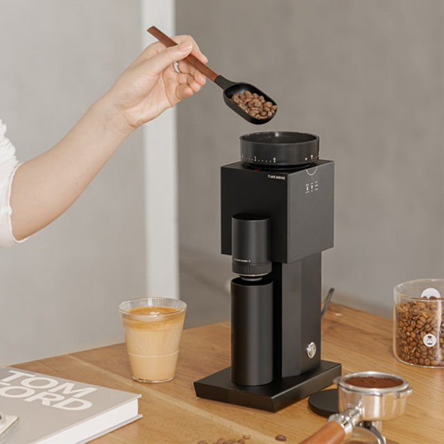Timemore Bricks 01s Electric Coffee Grinder with coffee beans
