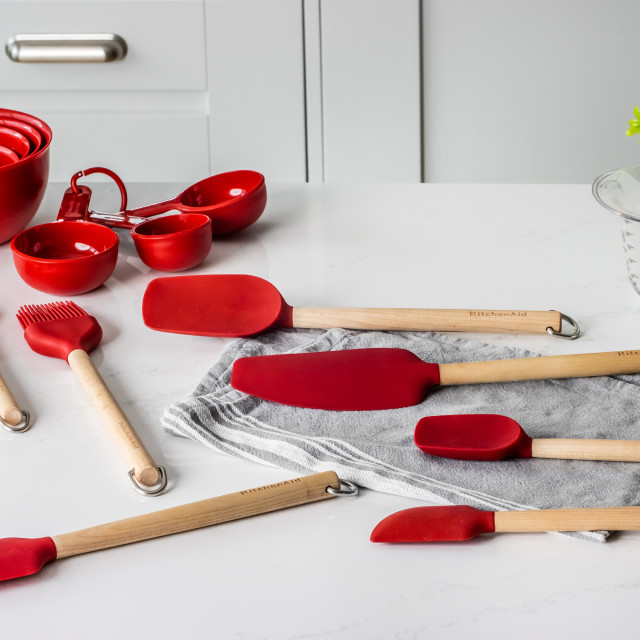 KitchenAid Birchwood Spoon Spatula with other utensils