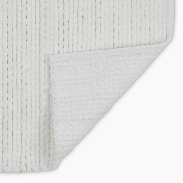 Thread Office Lux Velvet Plaited Bath Mat, 60cm x 140cm - White close up