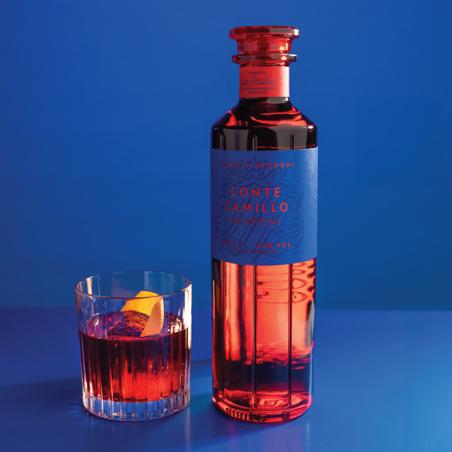Conte Camillo Negroni, 750ml with a glass
