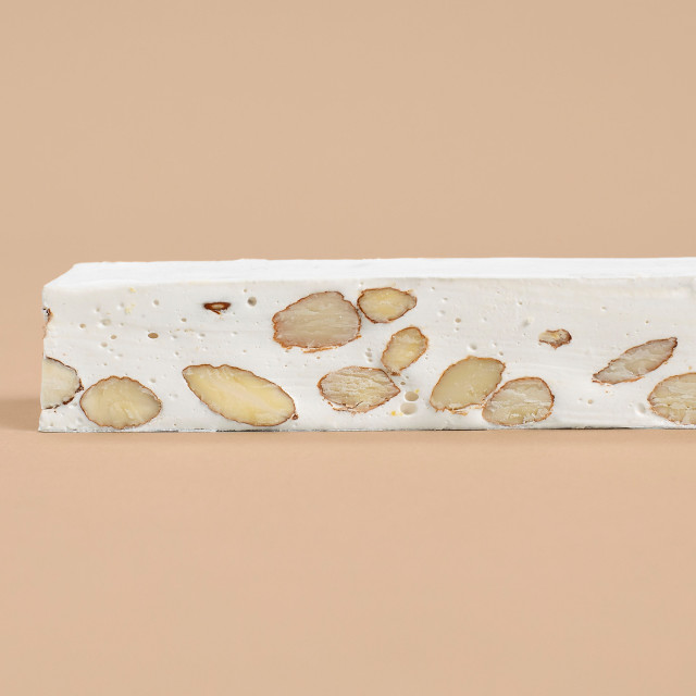 1701 Leopard Safari Almond Bar detail
