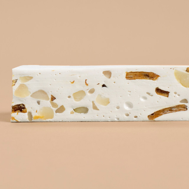 1701 Giraffe Safari Salted Caramel Brittle & Macadamia Honey Nougat detail