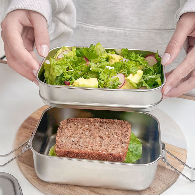 MicroGarden Double Layer Bento Lunch Box, 1.4L with food