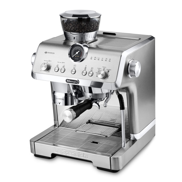 DeLonghi La Specialista Opera Manual Pump Espresso Coffee Machine, EC9555.M