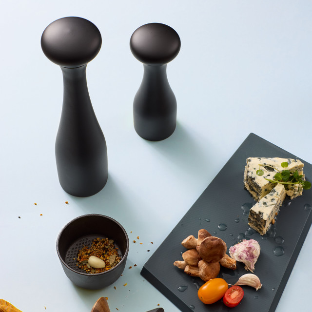 Crushgrind Lyon Grinder, 30cm - Black with cheese and spices