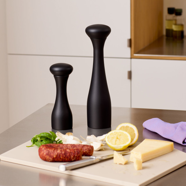 Crushgrind Lyon Grinder, 30cm - Black on the kitchen counter with wors