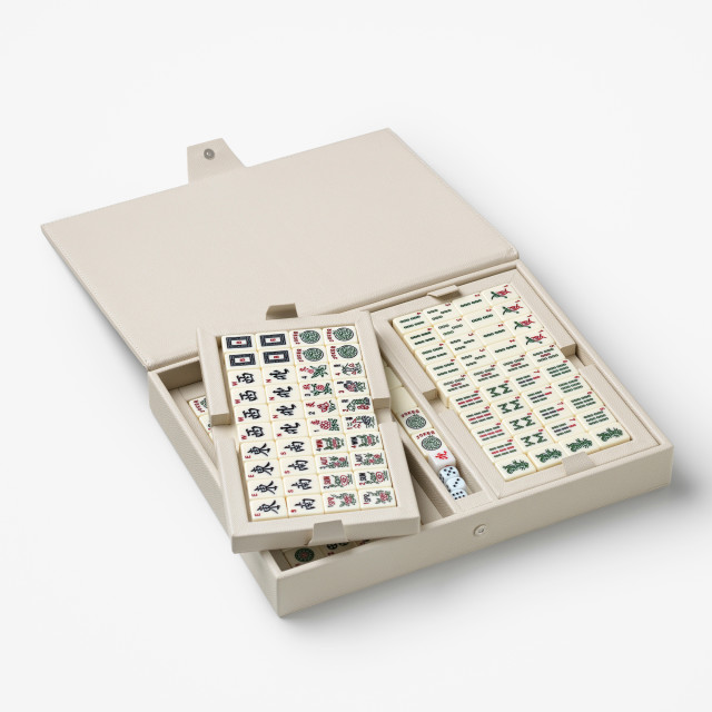 Printworks Reverra Mahjong Game open
