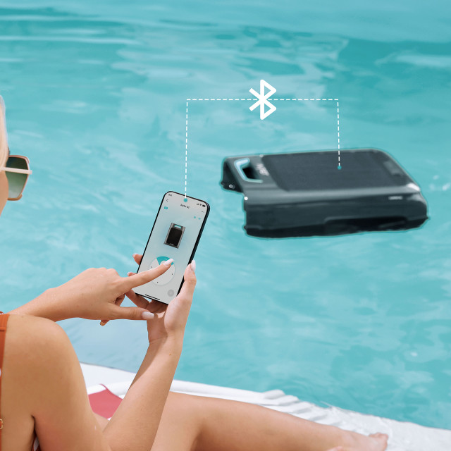 Aiper Surfer S2 Cordless Solar Robotic Skimmer can connect to phone