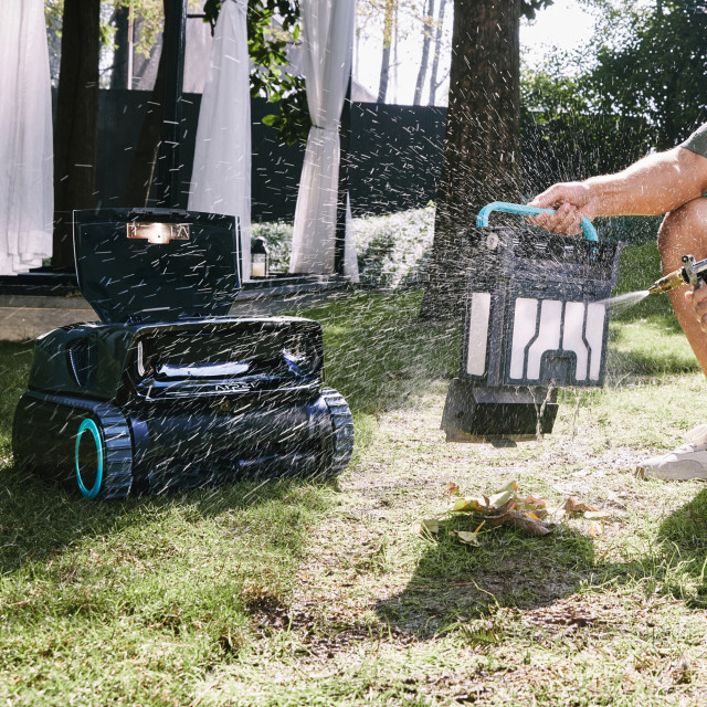 Aiper Scuba X1 Pro Max Robotic Pool Cleaner rincing off the filter