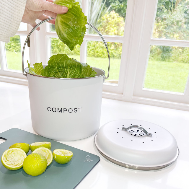 MicroGarden Kitchen Compost Recycling Bin, 6L - Mushroom